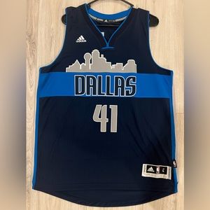NBA Dirk Nowitzki Swingman Jersey NWOT